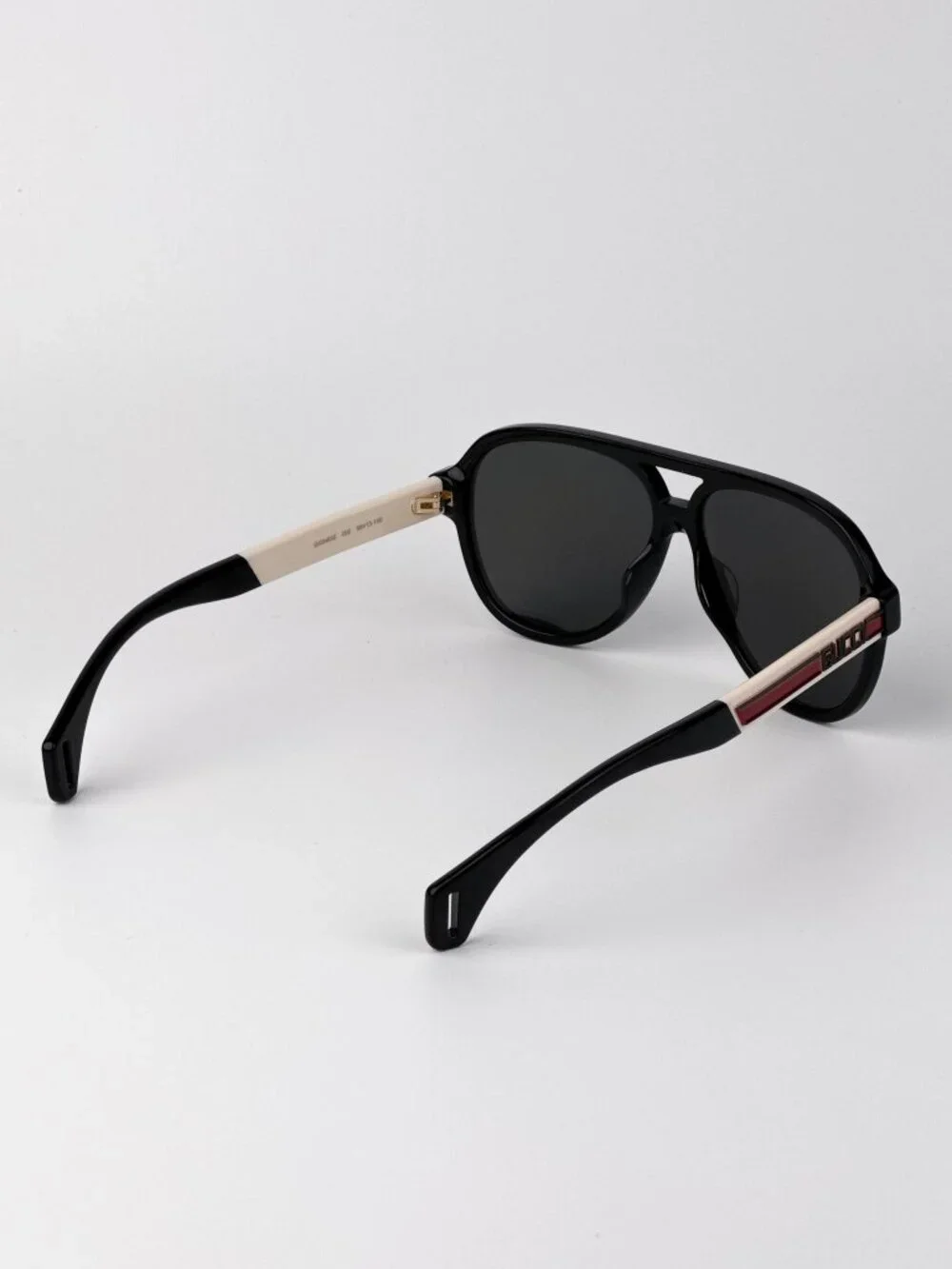 Gucci Unisex Sunglasses | Black & White Pilot Frame | Grey Lenses | GG0463S 002